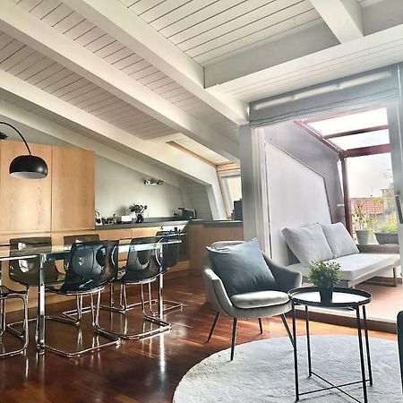 Apartamento Penthouse With Patio & 2 Baths, 10 Min To Duomo Milán Exterior foto